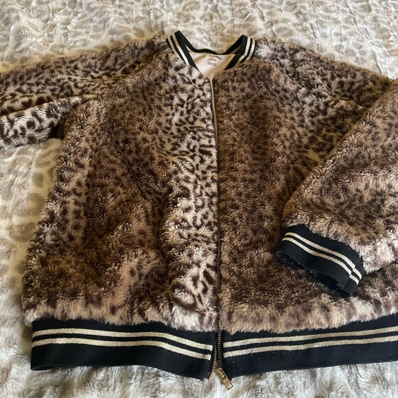 Jacket - Picture 2 of 9